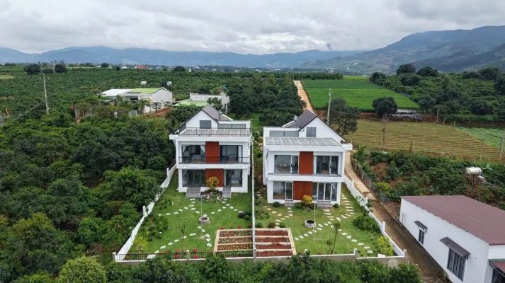 Nhà village view đồi