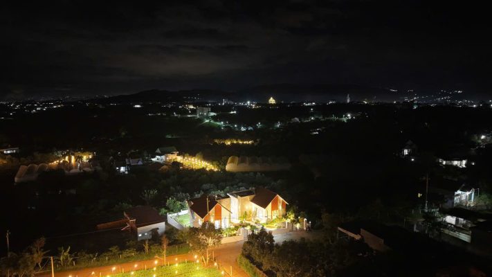 Villa hay đất nền 